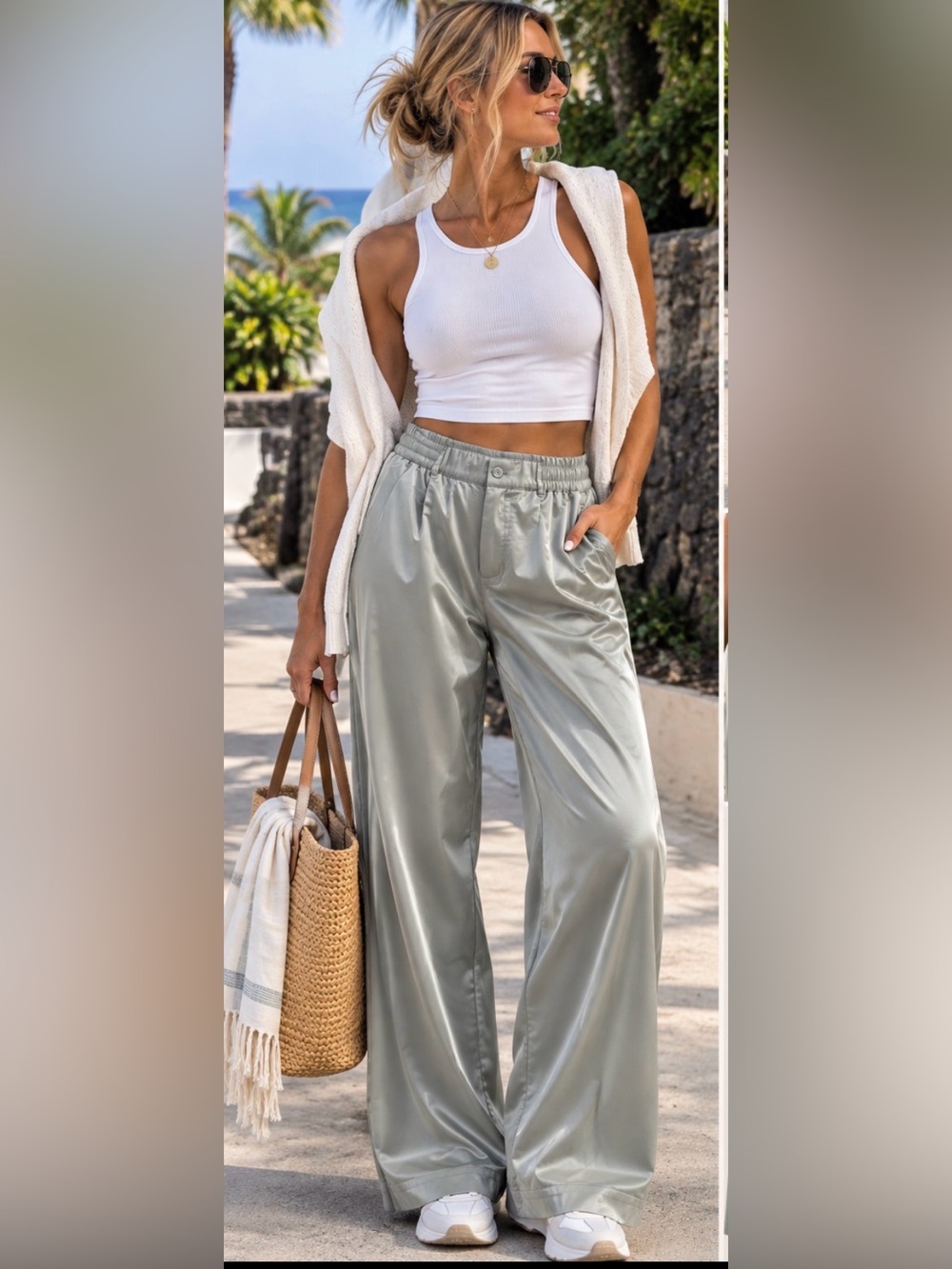 Beyond Yoga women’s sage grey Chinos NWT